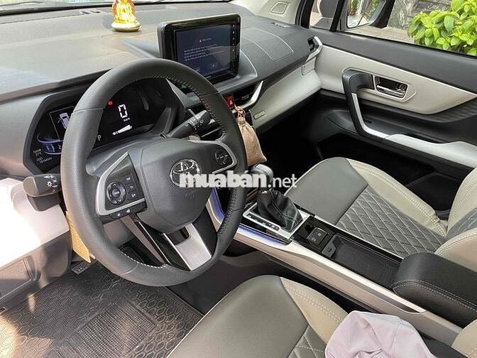 Toyota Veloz Cross 2023 - 19000 km