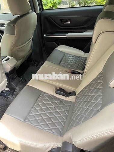 Toyota Veloz Cross 2023 - 19000 km