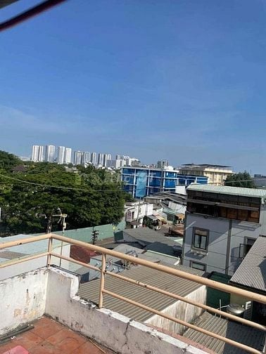 Cho thuê nhà hẻm 3m(3 gác) Nguyễn Biểu, P.1, Q.5 giá 12.5tr