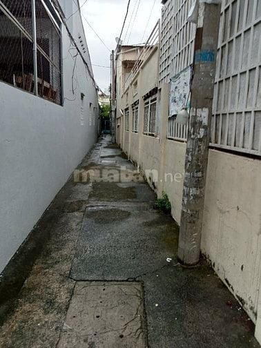 Nhà cấp 4 gác lửng 2 mặt tiền, (5.8mx23.8m)