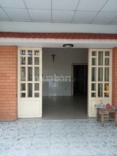 Nhà cấp 4 gác lửng 2 mặt tiền, (5.8mx23.8m)