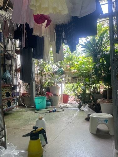 Cho thuê nhà nguyên căn 2,5 tầng 