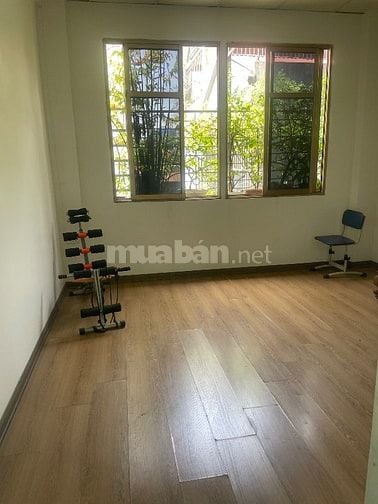 Cho thuê nhà nguyên căn 2,5 tầng 