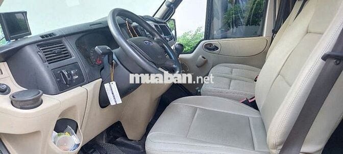 Ford Transit Van 2019 - 6 chỗ - 900 Kg. Màu xám