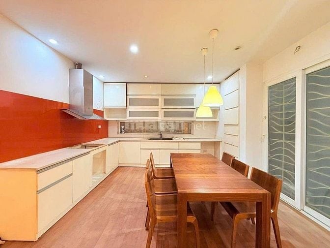 Phố Nhật Linh Lang lô góc, 3 thoáng, sổ to, vuông trước sau 