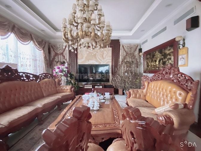 Hiếm, biệt thự Tràng An Phùng Chí Kiên - Cầu Giấy - 250m2 x 5T x MT 9m