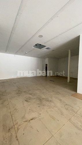 CHO THUÊ MT 276A CMT8 Q3 [ 90m2 ] NỞ HẬU 9m - SÀN SUỐT 