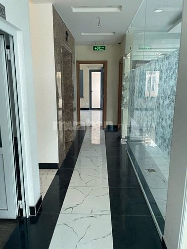 Cần bán biệt thự có hầm đs 34 Tên lữa cách TTTM vài bước chân 10x20m