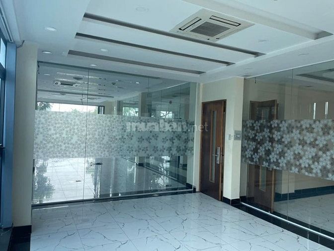 Cần bán biệt thự có hầm đs 34 Tên lữa cách TTTM vài bước chân 10x20m