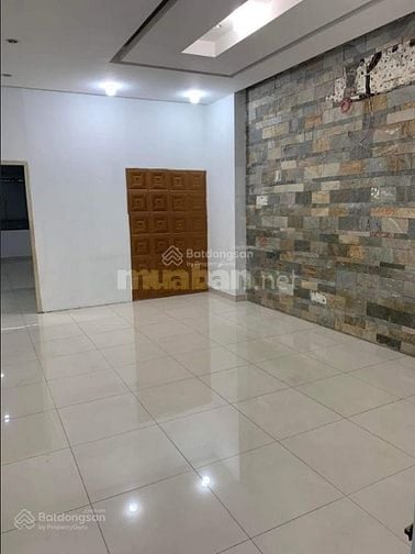Cho thuê nhà tại Lý Thường Kiệt, Tân Bình, HCM 96m2, 6PN, 5WC, 46tr/th