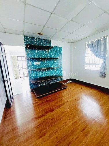 Nhà góc đẹp, 3 tầng  (4.2x15m), gần Mặt tiền Phạm Thế Hiển P5 Q8