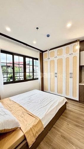 Bán ccmn Minh Khai 6 tầng thang máy, dt 50m2, mt 6.8m, giá 10.9 tỷ.