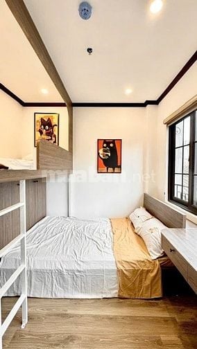 Bán ccmn Minh Khai 6 tầng thang máy, dt 50m2, mt 6.8m, giá 10.9 tỷ.