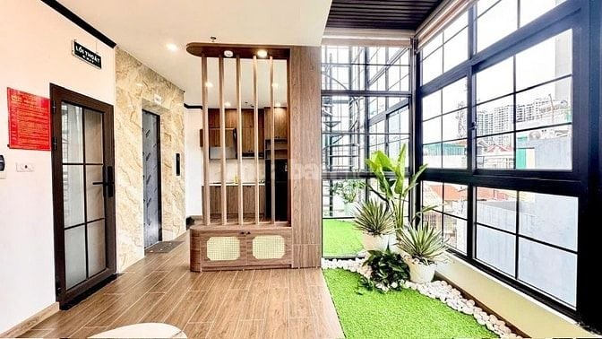 Bán ccmn Minh Khai 6 tầng thang máy, dt 50m2, mt 6.8m, giá 10.9 tỷ.