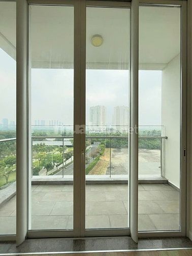 Cho thuê hoặc bán căn hộ Sarina, view công viên và view thành phố