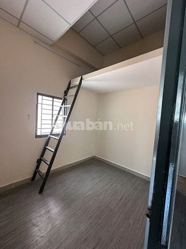 Cho thuê nhà HXT số 75/9A Trần Văn Đang, P9, Q3. DT 6.8x14m,trệt, gác