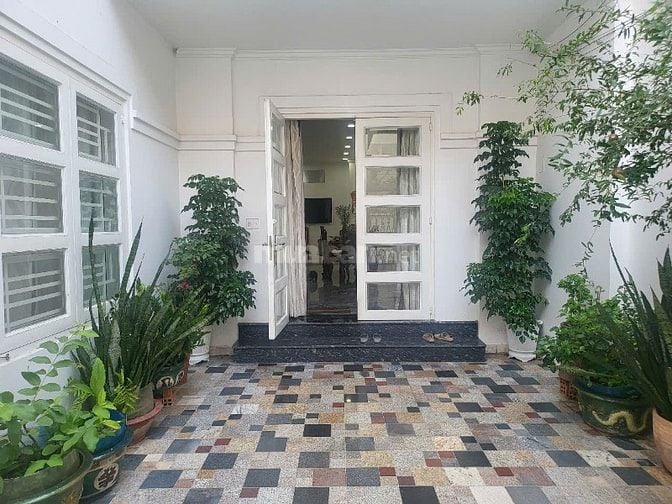 Nhà rộng hẻm xe hơi, an ninh và yên tĩnh