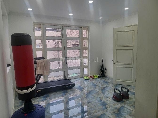 Nhà rộng hẻm xe hơi, an ninh và yên tĩnh