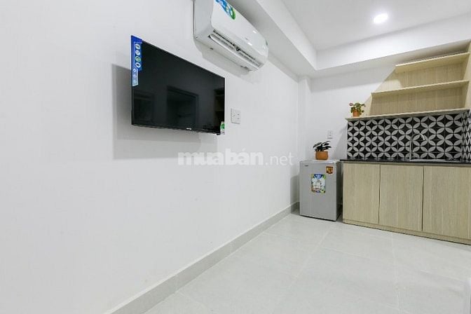 Phòng 16m2-4,3tr, cửa sổ, kệ bếp, full nội thất, thang máy, 24/24 