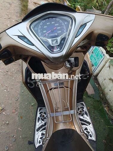 Nhà dư dùng cần bán xe