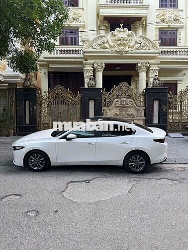 Mazda 3 2022 1.5L Luxury - 42000 km