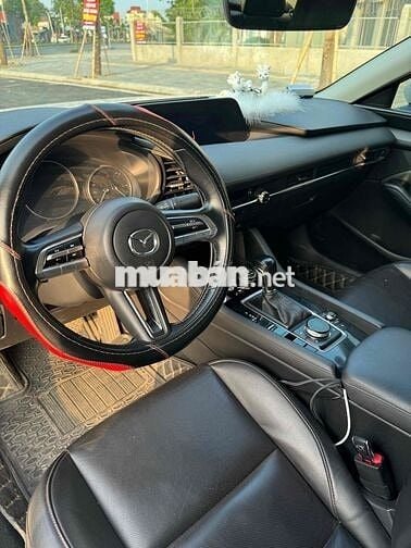 Mazda 3 2022 1.5L Luxury - 42000 km