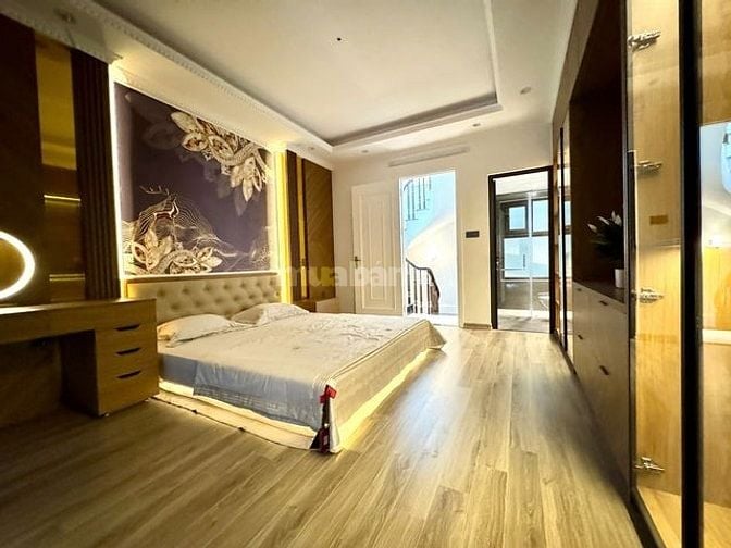 Bán Gấp Siêu Phẩm Nhà Yên Hòa, Cầu Giấy 40m2 – 5 Tầng – MT  5m – Giá c