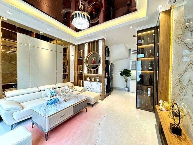 Bán Gấp Siêu Phẩm Nhà Yên Hòa, Cầu Giấy 40m2 – 5 Tầng – MT  5m – Giá c