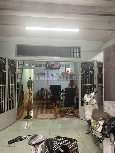 Cho thuê nhà Bình Quới, hẻm xe hơi, tấng 1 100m2, gác 40m2. Giá rẻ.