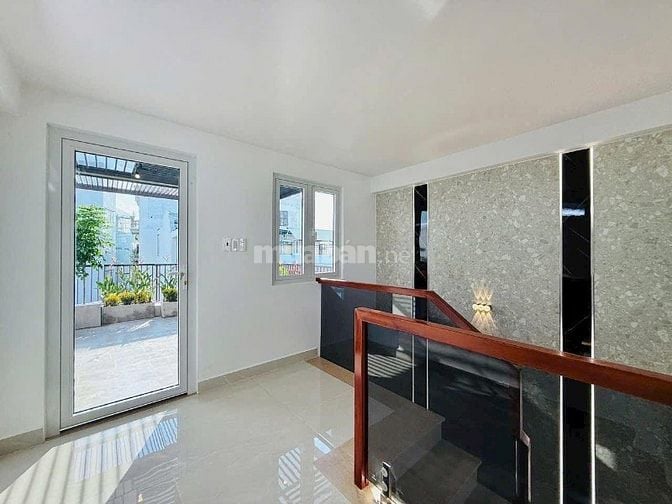 Bán nhà 45,6m2 3tỷ890 đường Nguyễn Cảnh Dị - ngay sân bay Tân Sơn Nhất