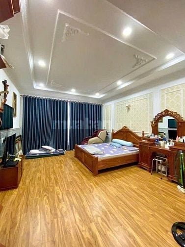 Nhà NGỘP HXT Cống Lở ngang 4.7m 4tầng 94m2 KD buôn bán gần chợ 15.5 tỷ