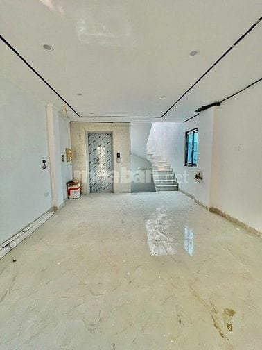TÔI LÀ CHÍNH CHỦ BÁN NHÀ THANH XUÂN ,SÁT PHỐ, ÔTỖ ĐỖ CỬA, THANG MÁY.