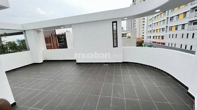 Cần bán nhà - lộ giới lớn đường Lê Đức Thọ