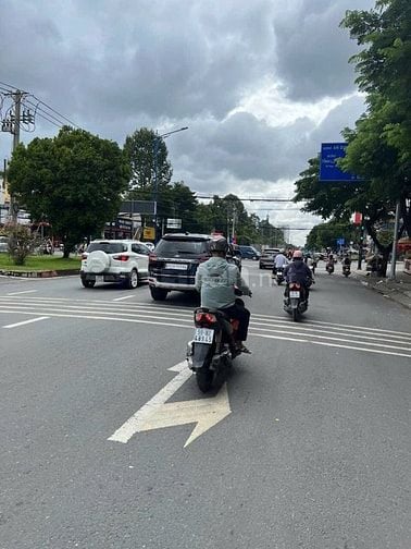 CHO THUÊ NHÀ MẶT TIỀN  đường số 7 (trần văn giàu) KHU TÊN LỬA 