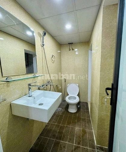 Siêu phẩm Cầu Giấy, Mặt ngõ thông, 72m, MT 6,7M, 14 Tỷ