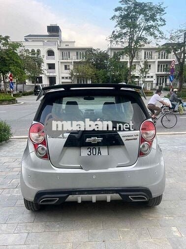 Gia đình bán xe Spark xe 5 chỗ số sàn.Đăng kiểm da