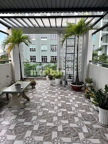 BÁN GẤP Nhà đường Hoàng Kim Giao F5Q8 dt: 4x26m, lửng, 2 lầu, 1 ST 