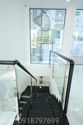 NHÀ GÓC 2MT CHỈ 56 Tỷ - Đường Thạch Thị Thanh, Phường Tân Định, Quận 1