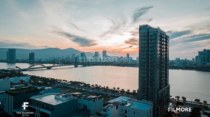 VIP nhất thị trường, căn GÓC, view trực diện sông Hàn, nhận nhà ngay