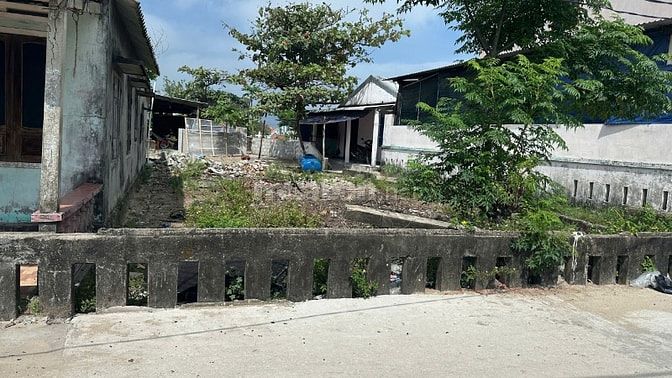 Bán Đất tại Thị trấn Lăng Cô, 2,3 tỷ, 97m2, mặt tiền 6m, view đẹp