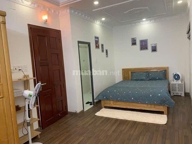 Gần Cầu Ông Bốn, DT 6,5x14m, Hẻm xe tải.
