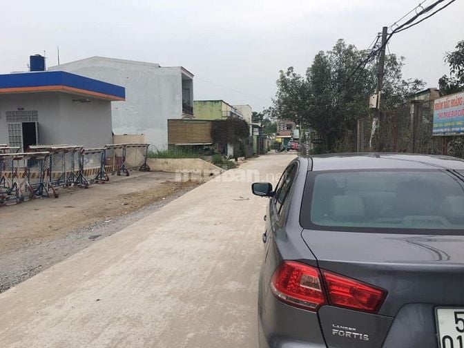 Xây nhà vượt dự toán, cần bán gấp đất 8,8x20m Trần Văn Giàu