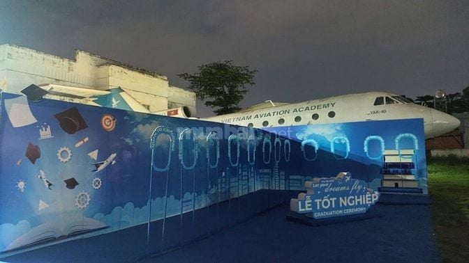 Tổ chức sự kiên chuyên nghiệp cho lễ tốt nghiệp