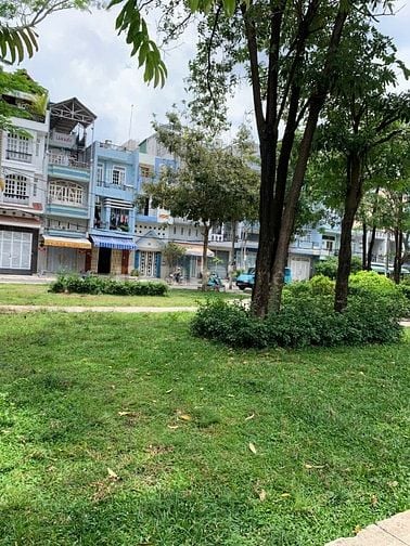 Chỉ 13 tỷ !! Nhà MT Bình Phú 2, F.10, Q. 6 ngang 5m – đối diện c.viên