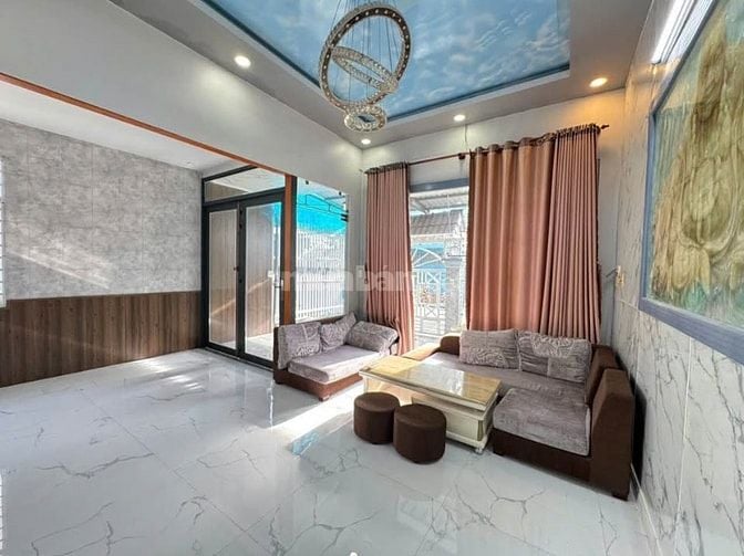 Bán gấp căn nhà cấp 4 đẹp ở Phước Thạnh-Củ chi,giá 960tr,sổ hồng riêng