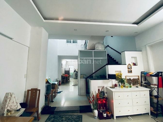 Nhà Quận 2 HXH tránh - ô tô vào nhà - 4 tầng có sân thượng