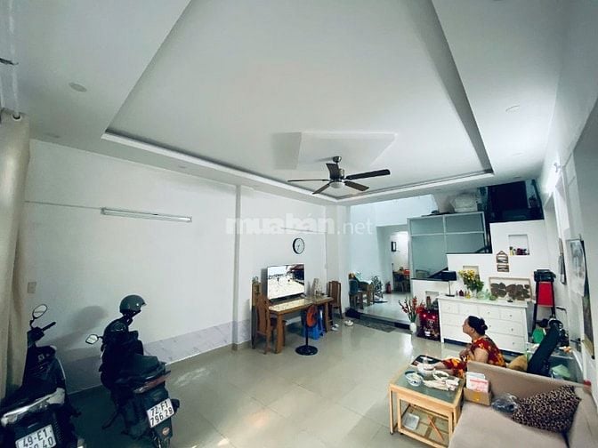Nhà Quận 2 HXH tránh - ô tô vào nhà - 4 tầng có sân thượng