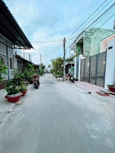 BÁN LỖ 300 TRIỆU NHÀ CẤP 4 XÃ TÂN PHÚ TRUNG 99m2 GIÁ CÒN 690 TRIỆU