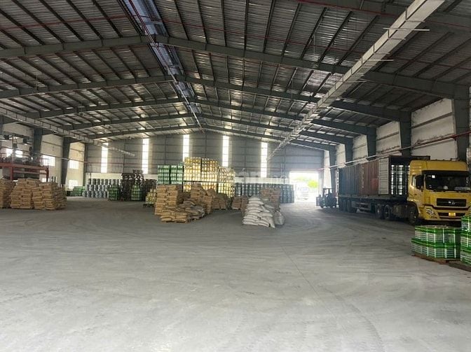 Cho thuê kho xưởng tại KCN Đức Hòa,Long An,Diện tích: 5.300m2, giá tốt