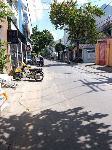 Bán đất 2 mặt tiền đường Nguyễn Tuyển Quận 2 giá 38 tỷ